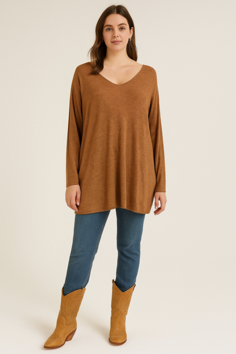 JERSEY FINO COLOR CAMEL, ESCOTE DE PICO.