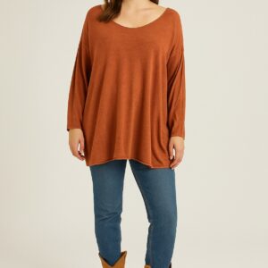 JERSEY FINO COLOR TEJA, ESCOTE DE PICO.